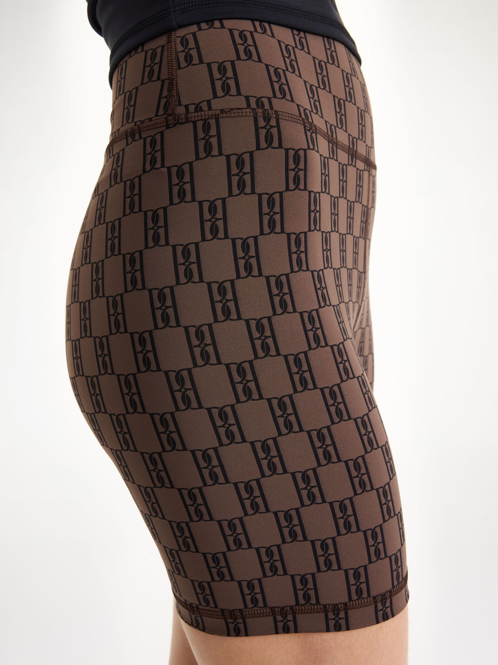 Siola athletics shorts