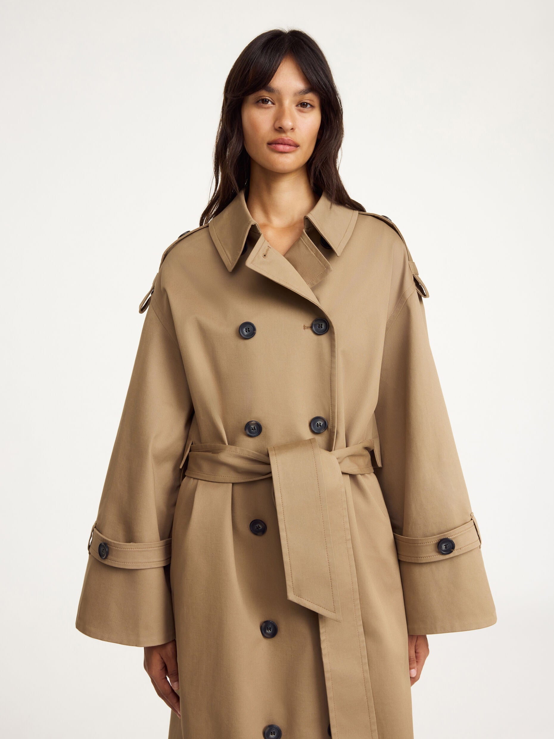 Alaya trench coat
