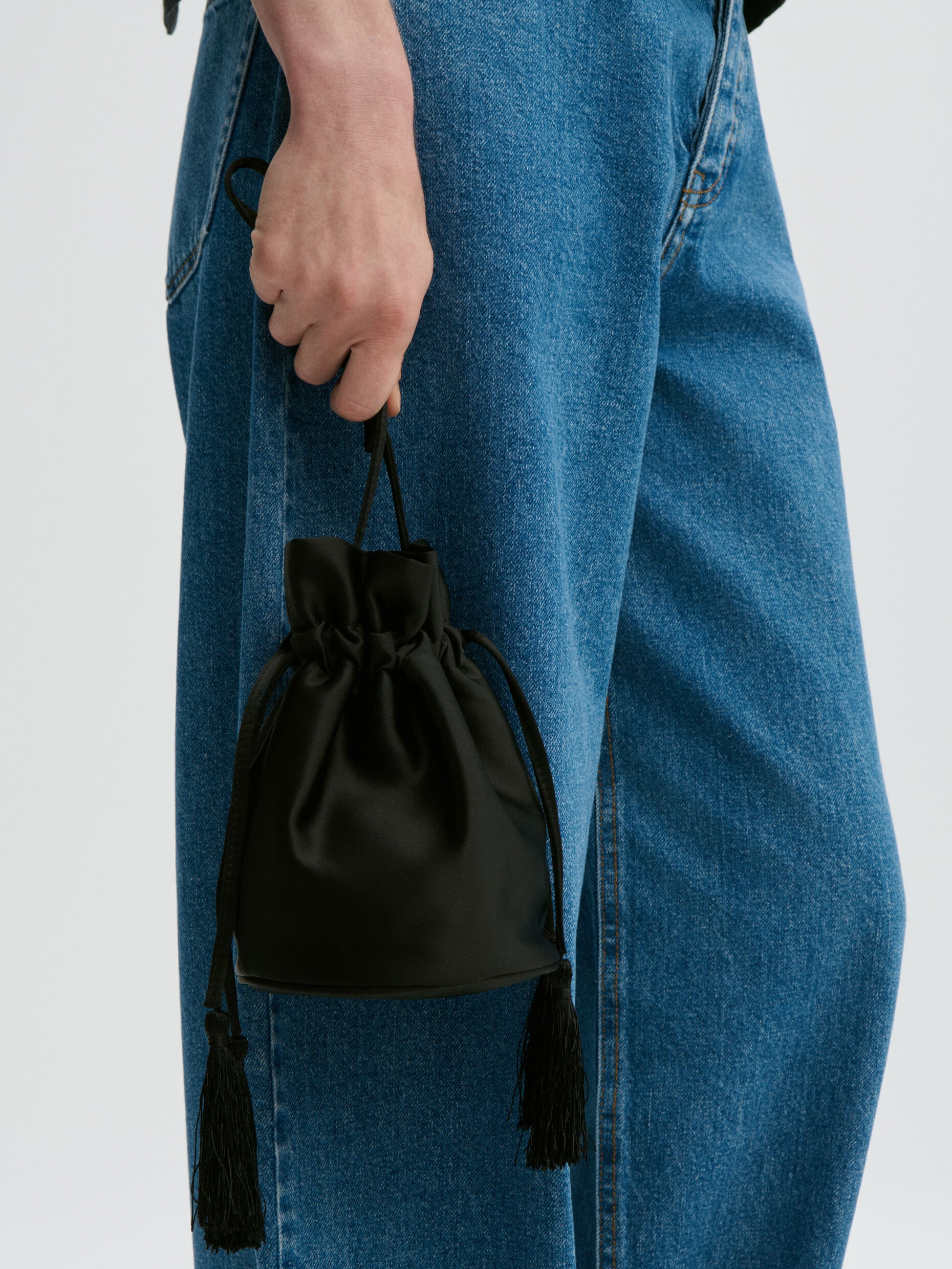 Landinna satin bucket bag