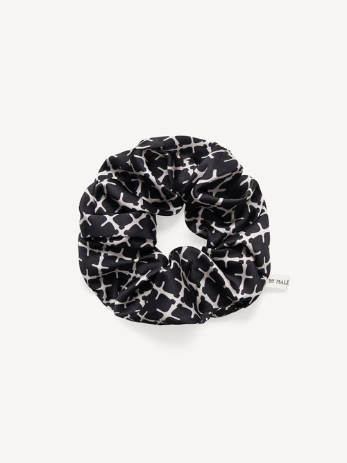 Ada scrunchie