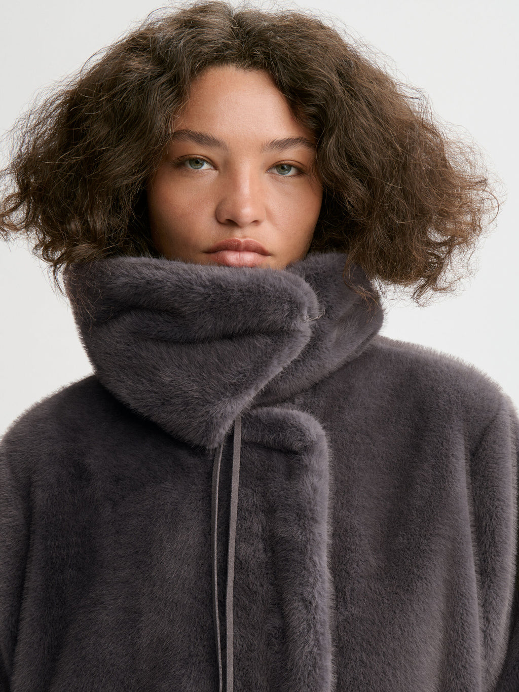 Vela Jacket
