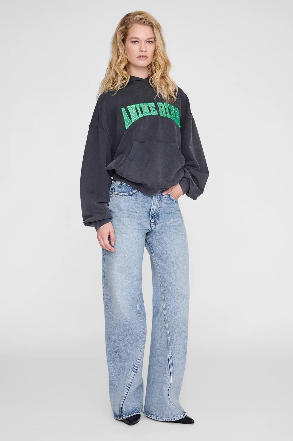HARVEY SWEATSHIRT