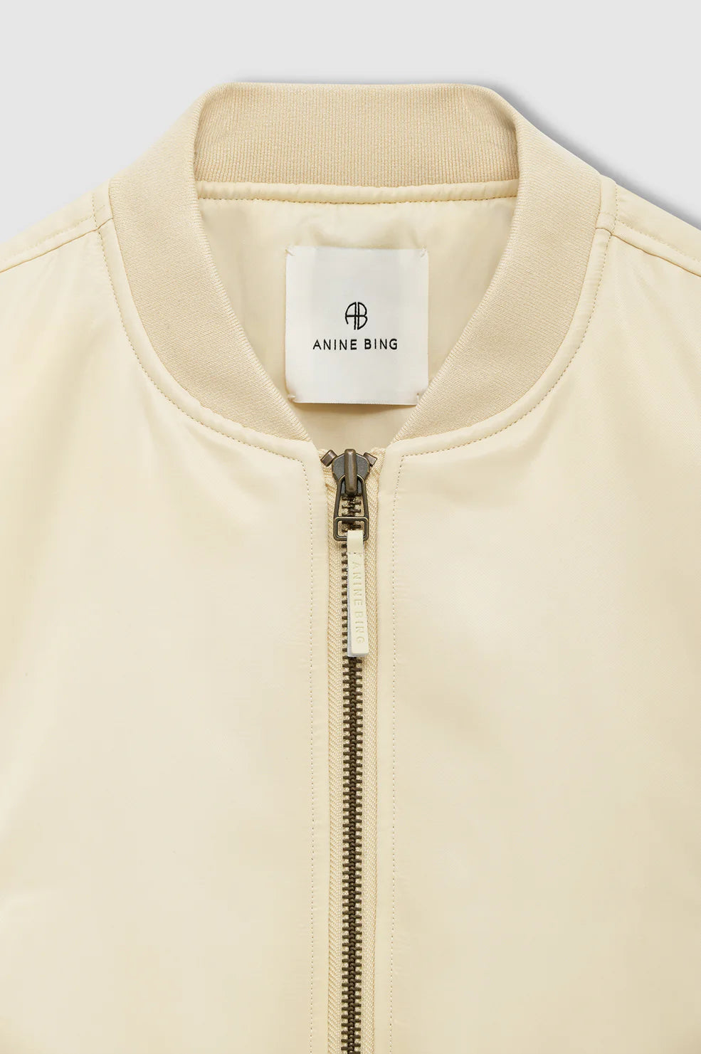 Cropped leon bomber