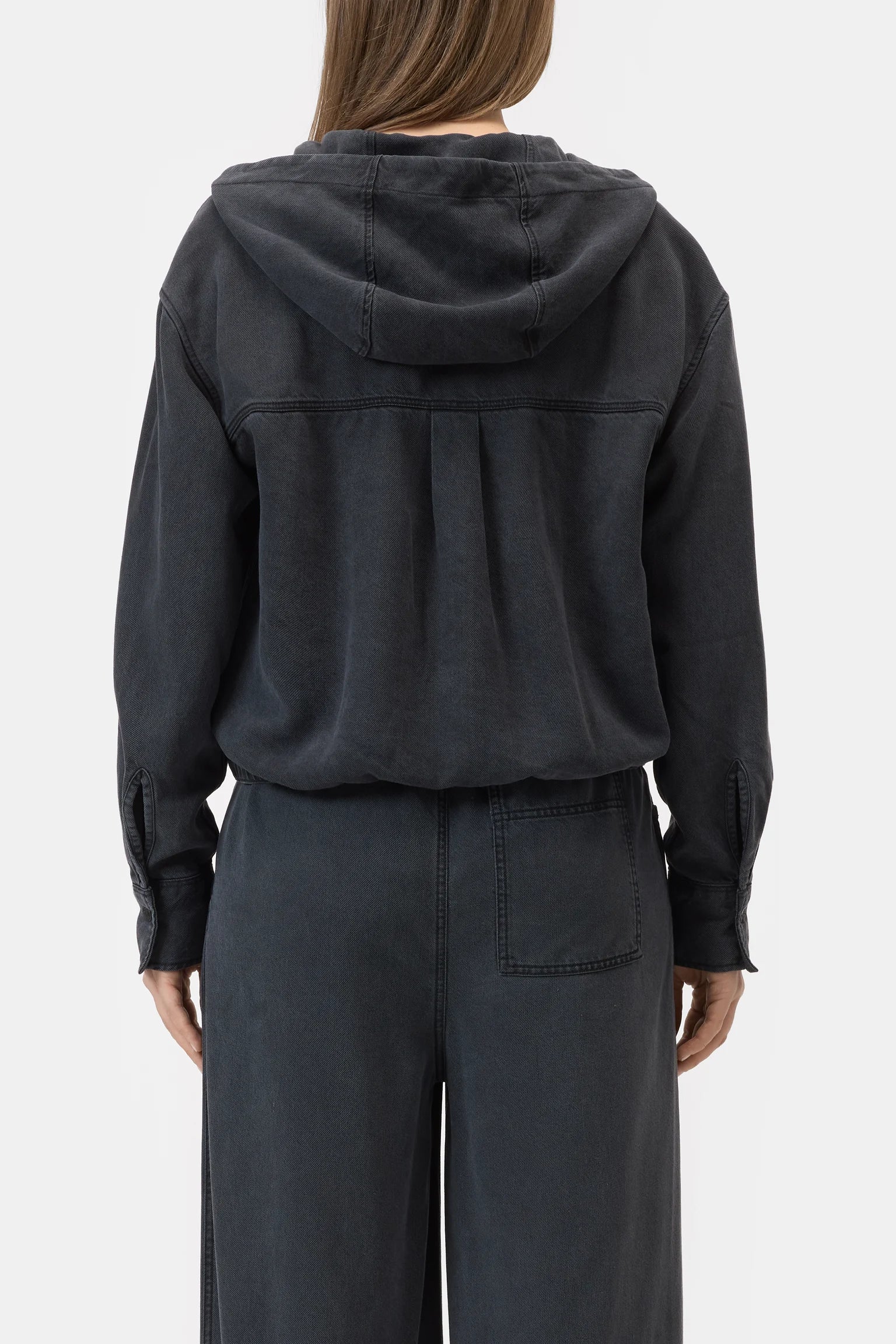 Hooded shirt