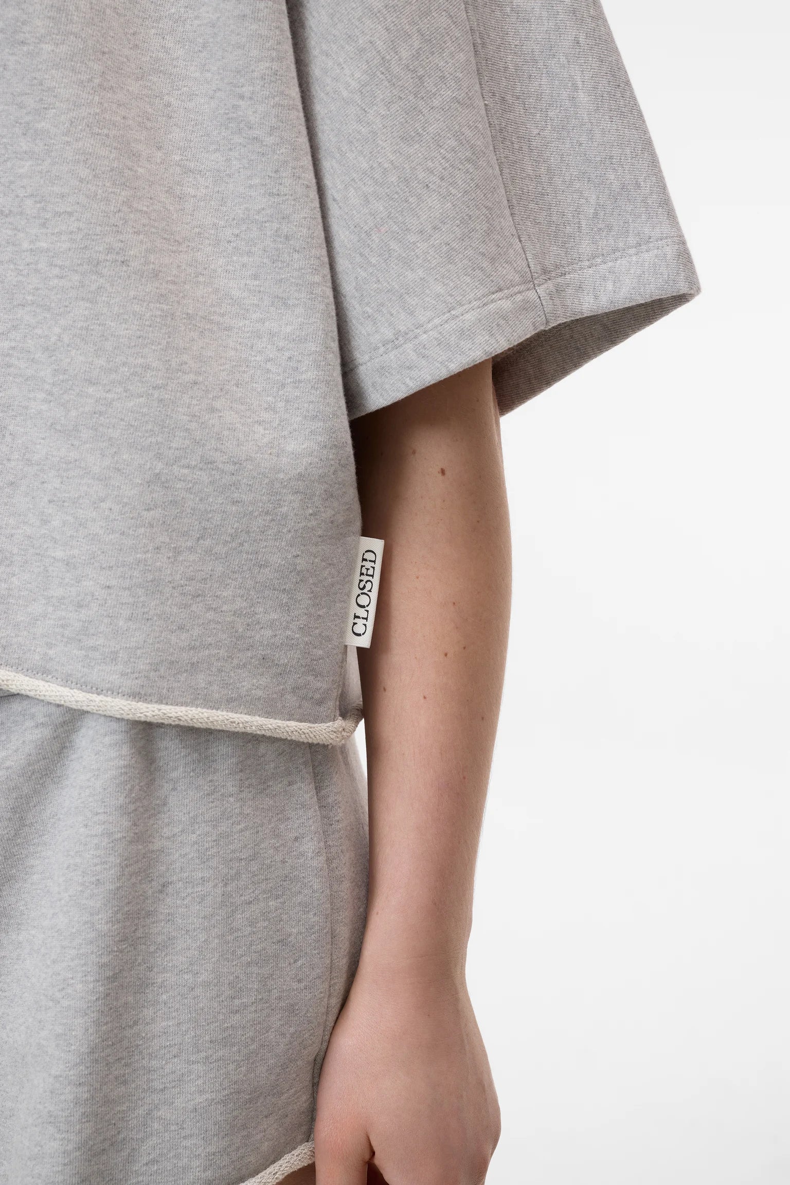 Deep yoke t-shirt
