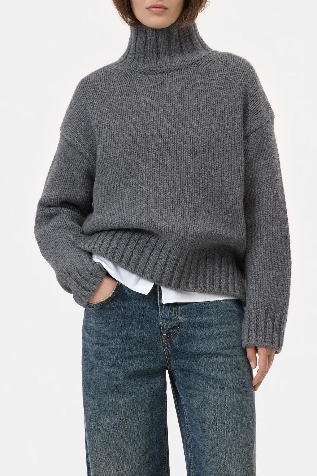 Roll neck pullover