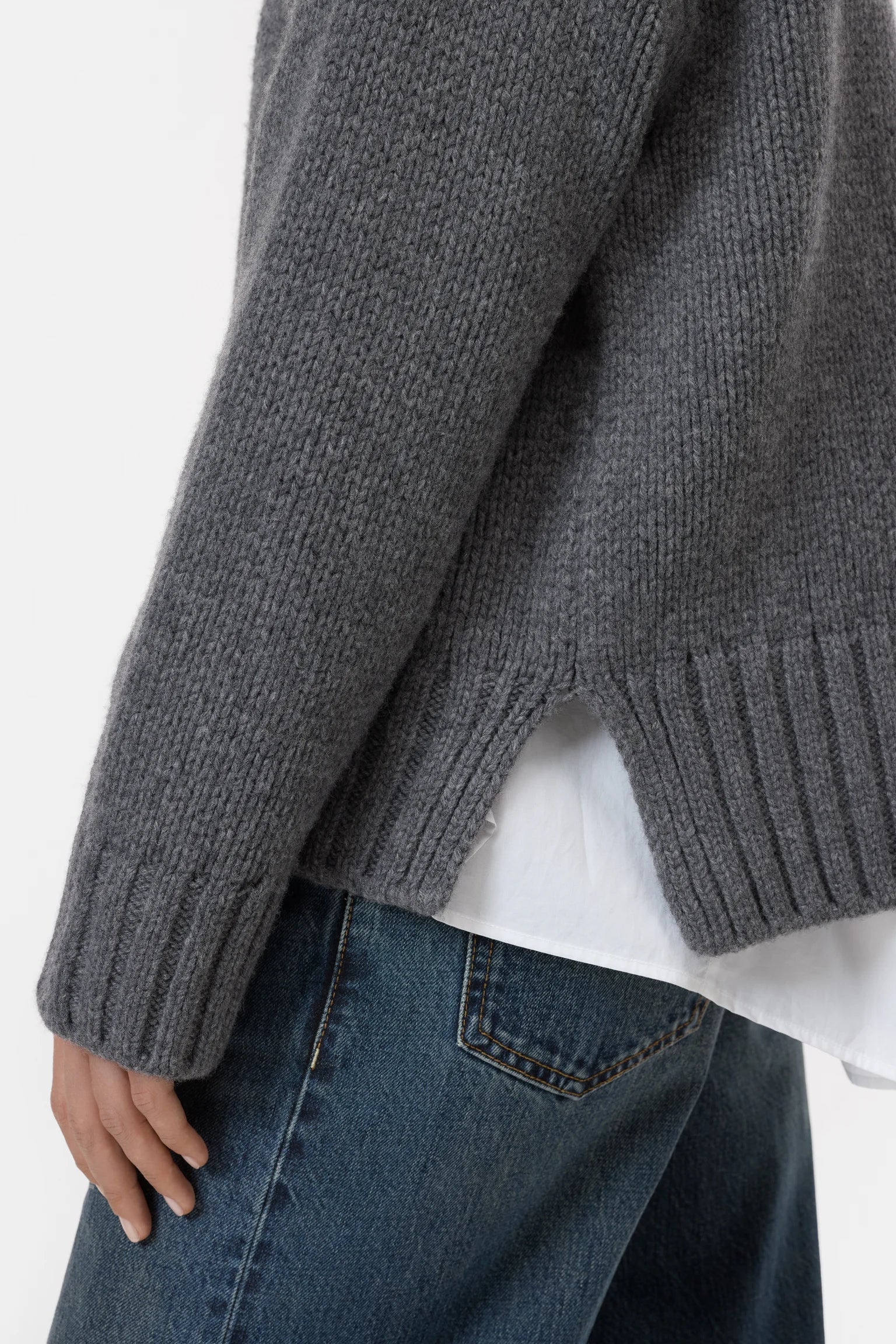 Roll neck pullover